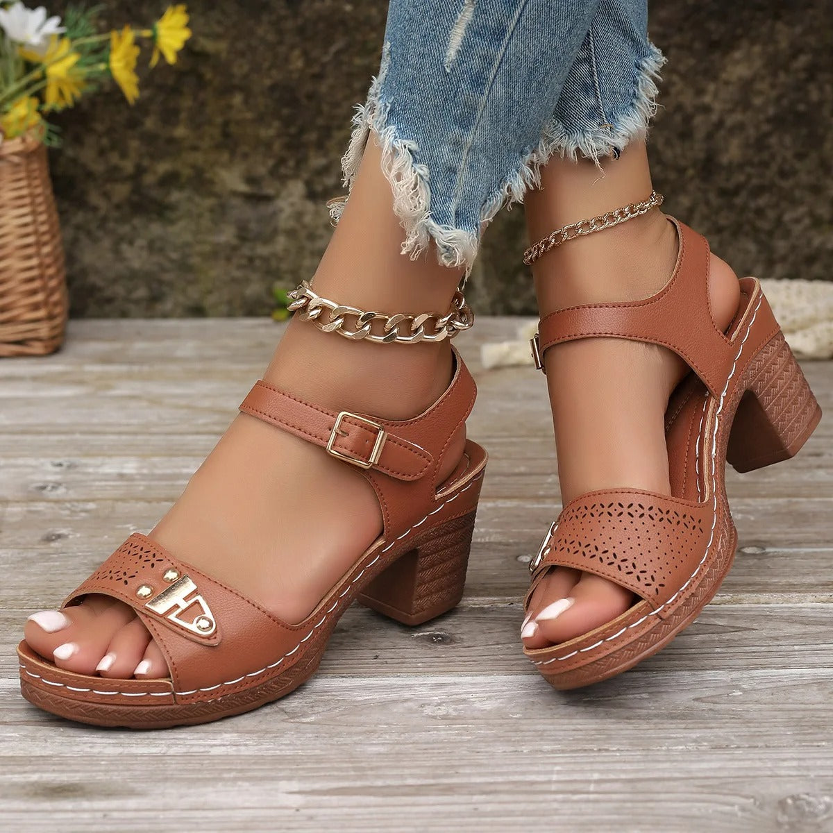 Sandália Olivia™ Ortopédica - Elegância e Conforto em seus Pés / FRETE GRÁTIS